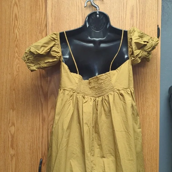 A new day dress - Picture 4 of 4